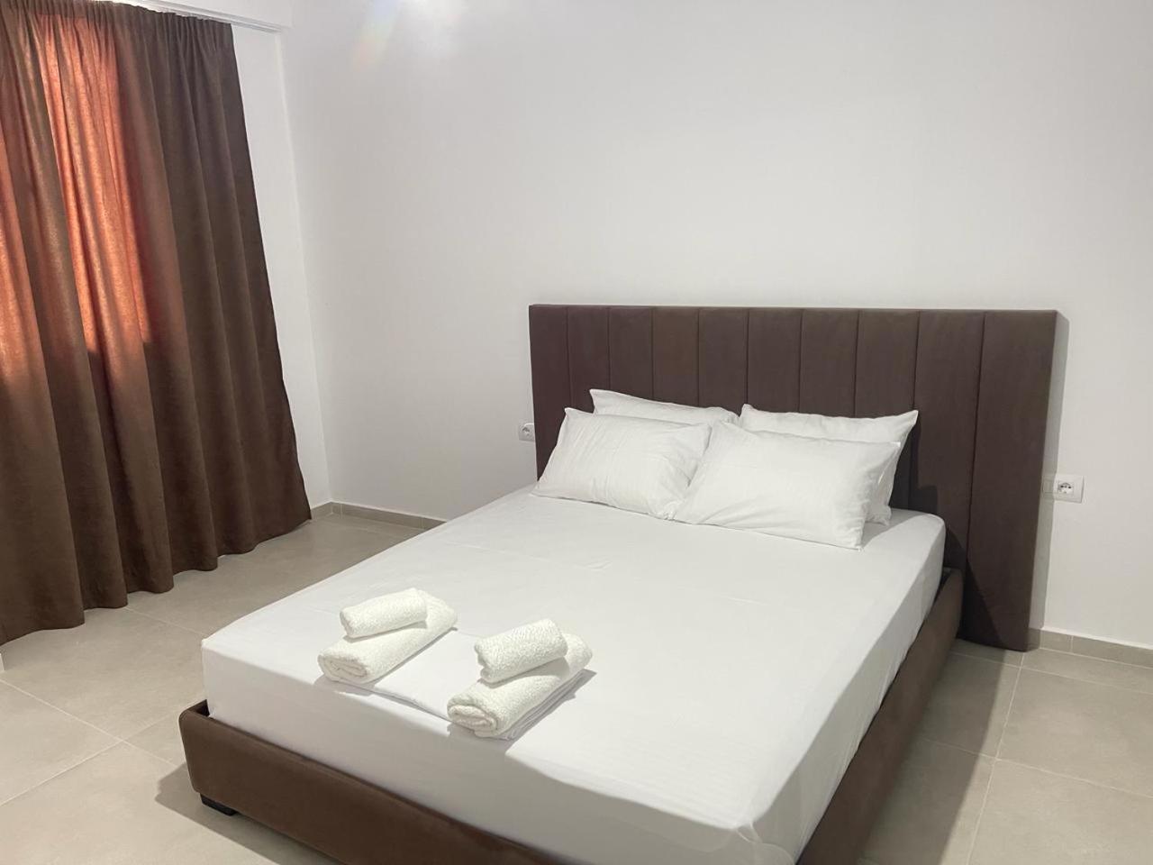 Sunrose Residences Sarande Luaran gambar