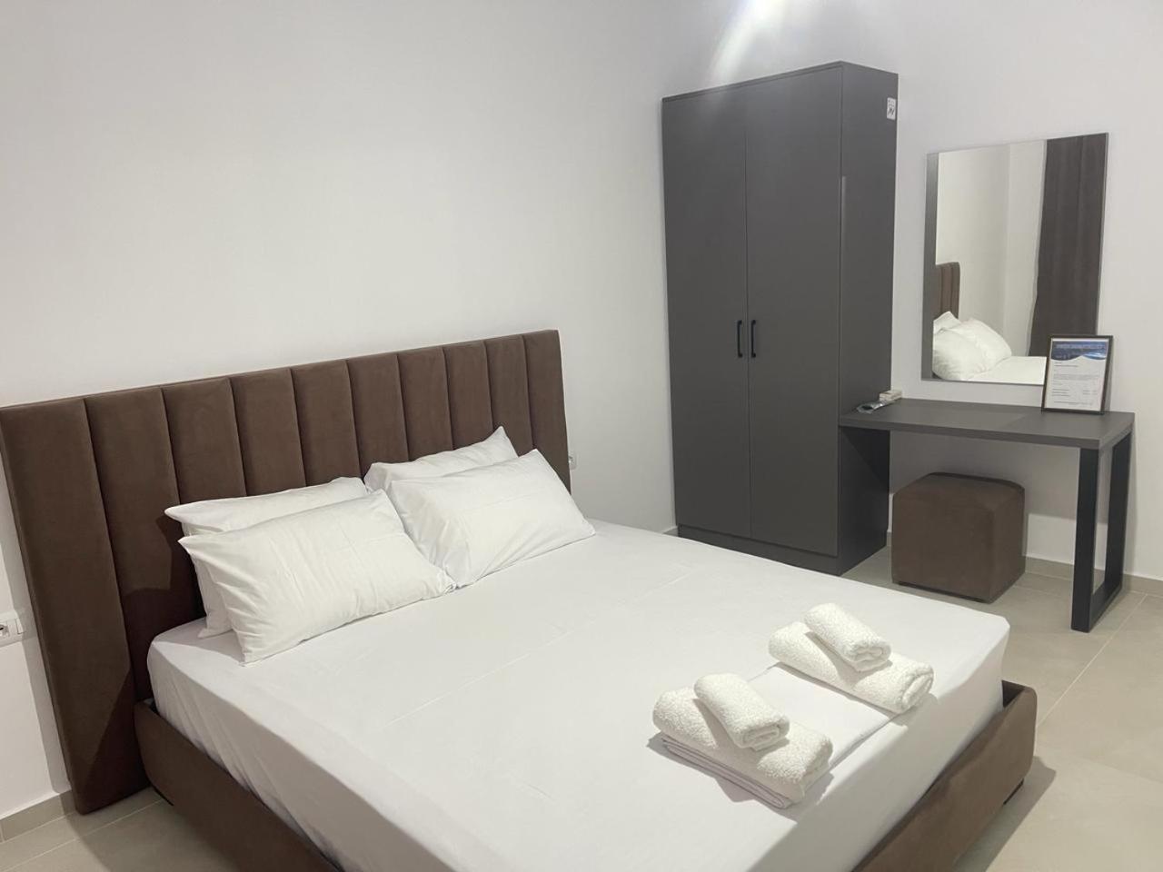 Sunrose Residences Sarande Luaran gambar