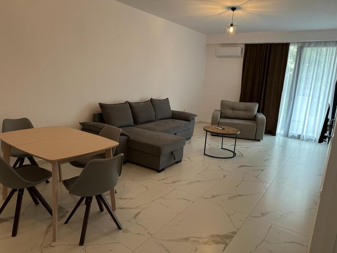 Sunrose Residences Sarande Luaran gambar