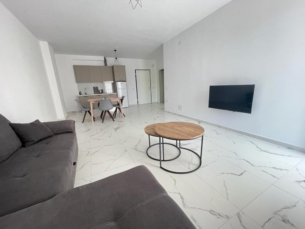 Sunrose Residences Sarande Luaran gambar