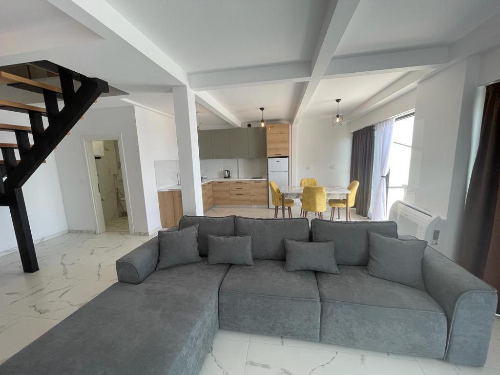 Sunrose Residences Sarande Luaran gambar