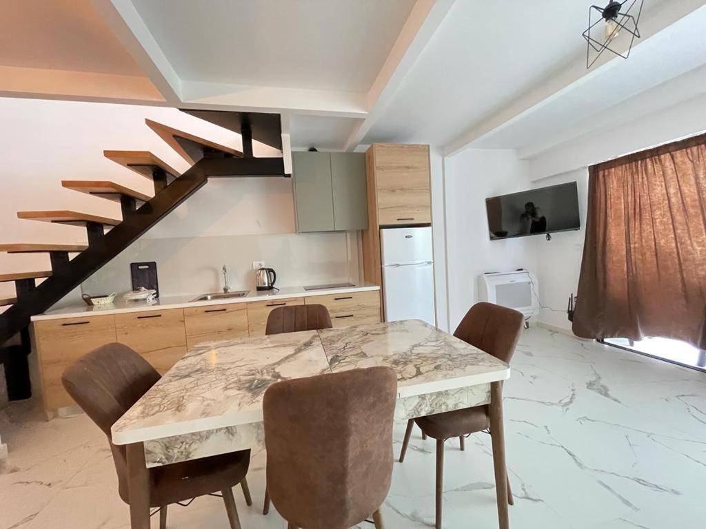 Sunrose Residences Sarande Luaran gambar