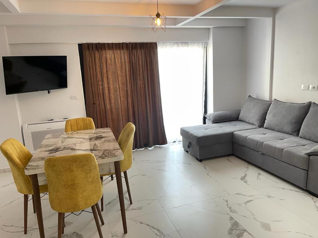 Sunrose Residences Sarande Luaran gambar