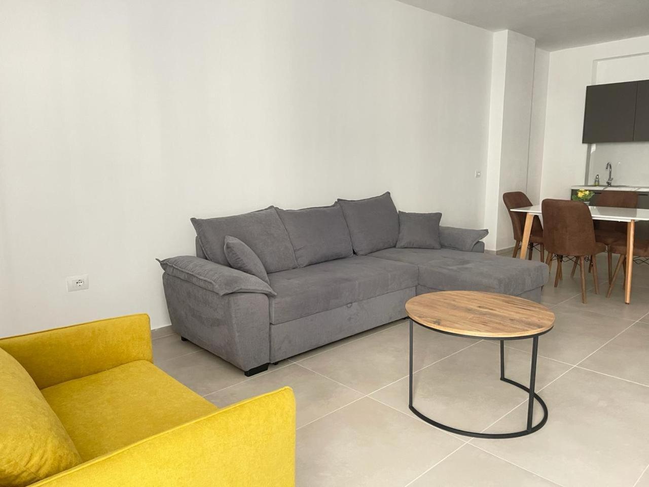 Sunrose Residences Sarande Luaran gambar