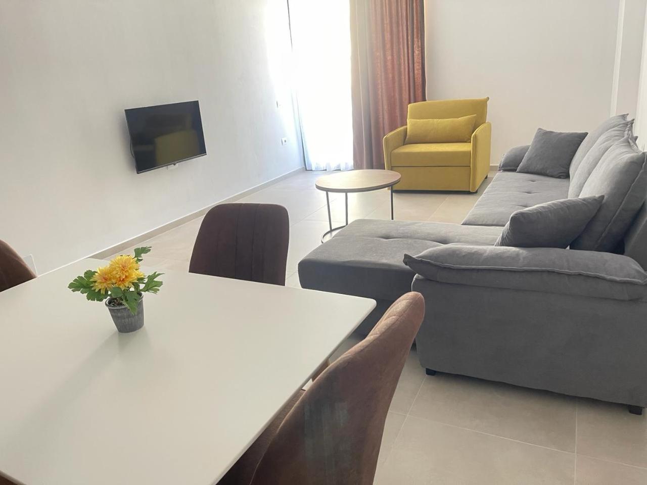 Sunrose Residences Sarande Luaran gambar