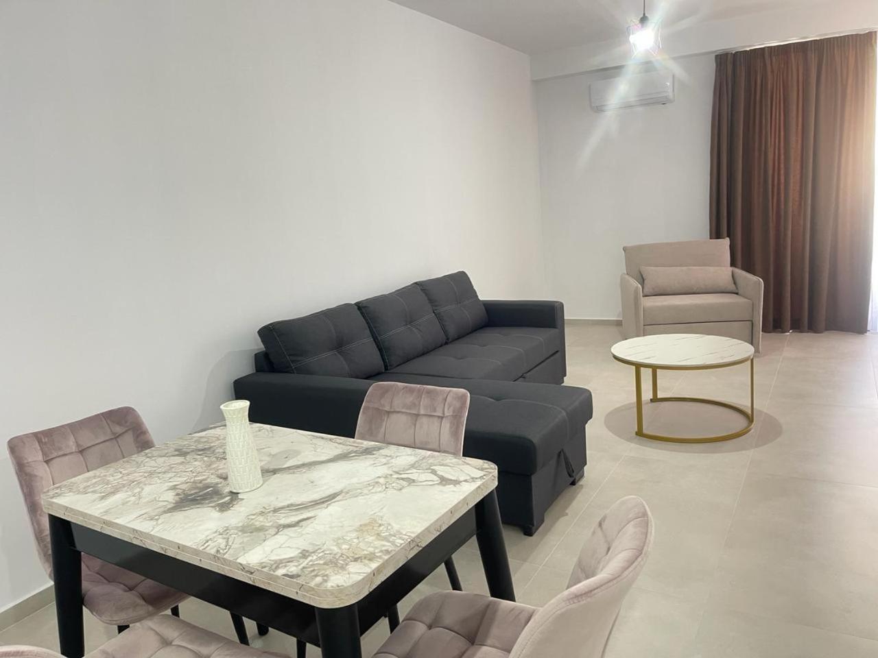 Sunrose Residences Sarande Luaran gambar